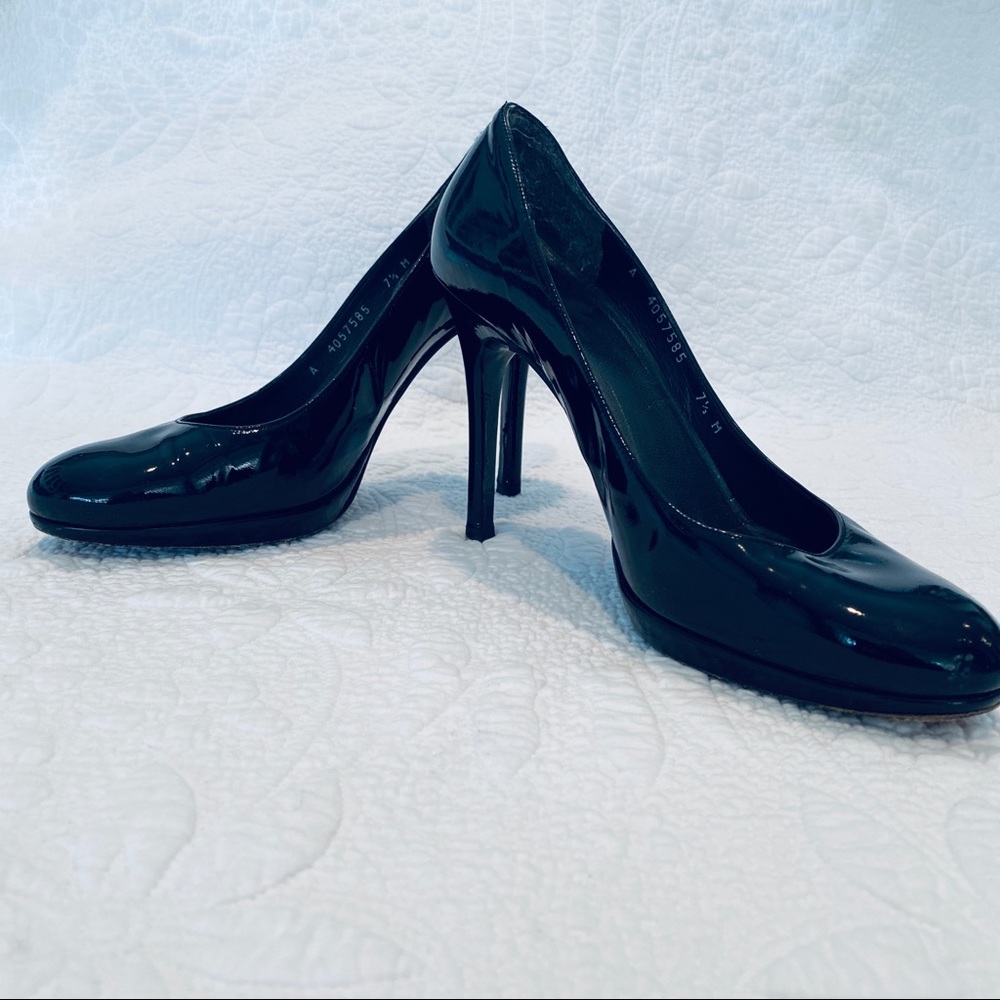 Stuart Weitzman Platswoon Black Pumps Size 7.5